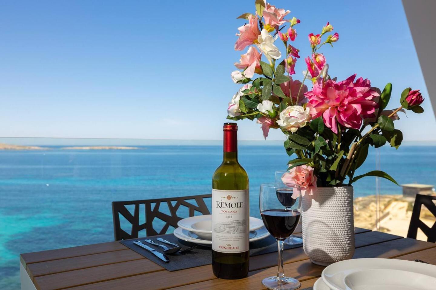 Ivory Seafront With Views!- Fl 13 By Homely * St. Paul's Bay