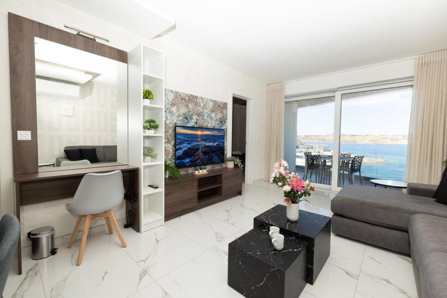 Ivory Seafront With Views!- Fl 13 By Homely St. Paul's Bay