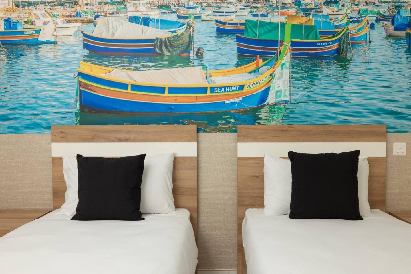 Ivory Seafront With Views!- Fl 13 By Homely Apartment *